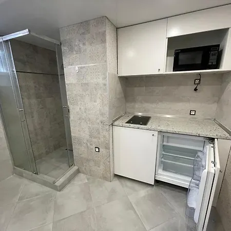Studio Center Apartment